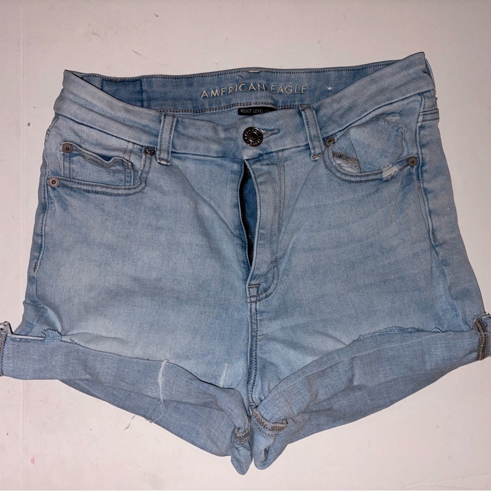 American Eagle size 8 curvy hi-rise shortie